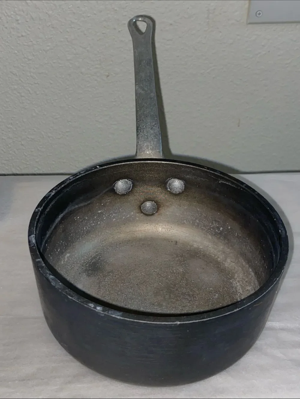 VTG, Magnalite GHC USA 1. Quart 1 Liter Black Saucepan with Handle - Black